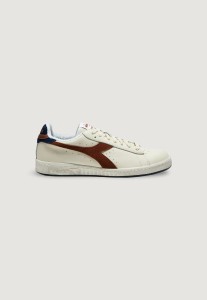 Obuwie sportowe Mężczyzna DIADORA GAME LOW SUEDE TOWEL