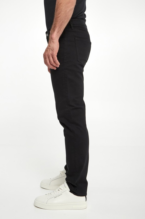 Jeansy męskie ARMANI EXCHANGE