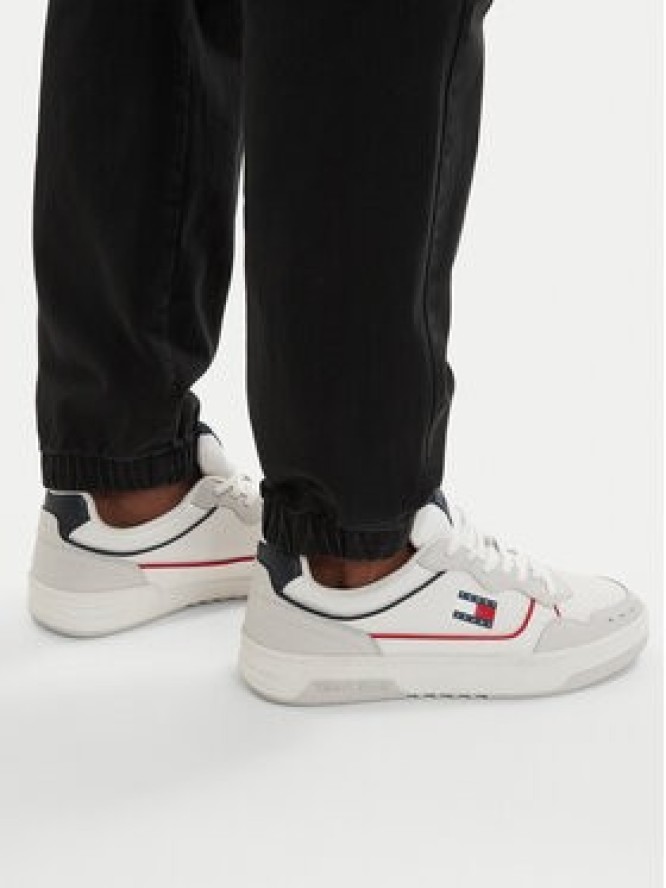 Tommy Jeans Joggery DM0DM22819 Czarny Tapered Fit