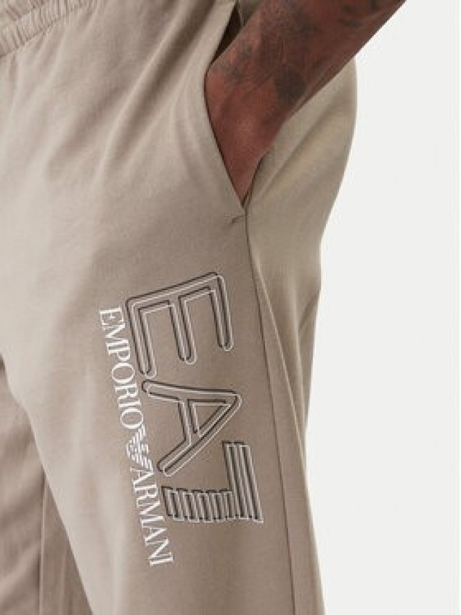 EA7 Emporio Armani Spodnie dresowe 7M001316 AF13512 U6167 Beżowy Regular Fit