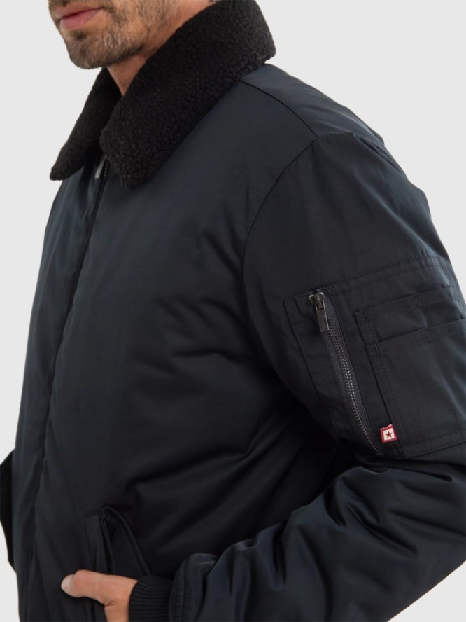 Kurtka męska bomberka z kołnierzem z futerka czarna Dekseb 906