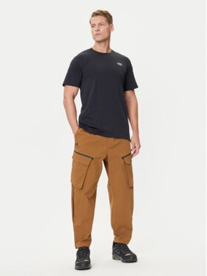 Under Armour T-Shirt Ua Hw Lc Patch Ss 1382902-001 Czarny Loose Fit