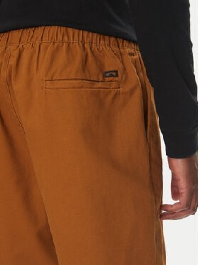 Billabong Szorty materiałowe Larry Twill EBYWS00114 Brązowy Regular Fit
