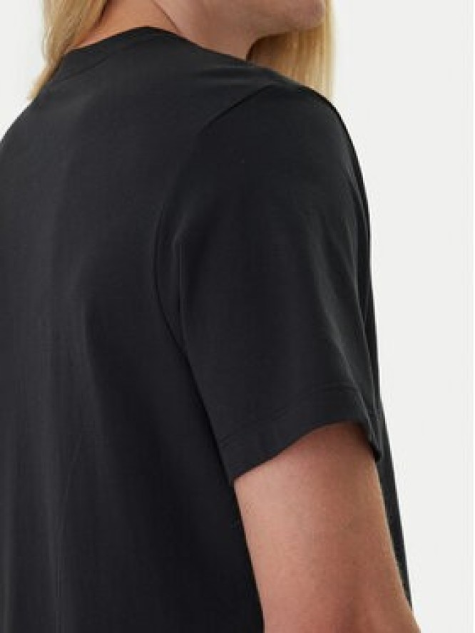 Calvin Klein T-Shirt LV04RD822G Czarny Regular Fit