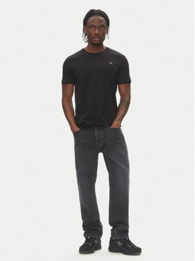 Emporio Armani T-Shirt EM000574 AF12331 UC001 Czarny Regular Fit