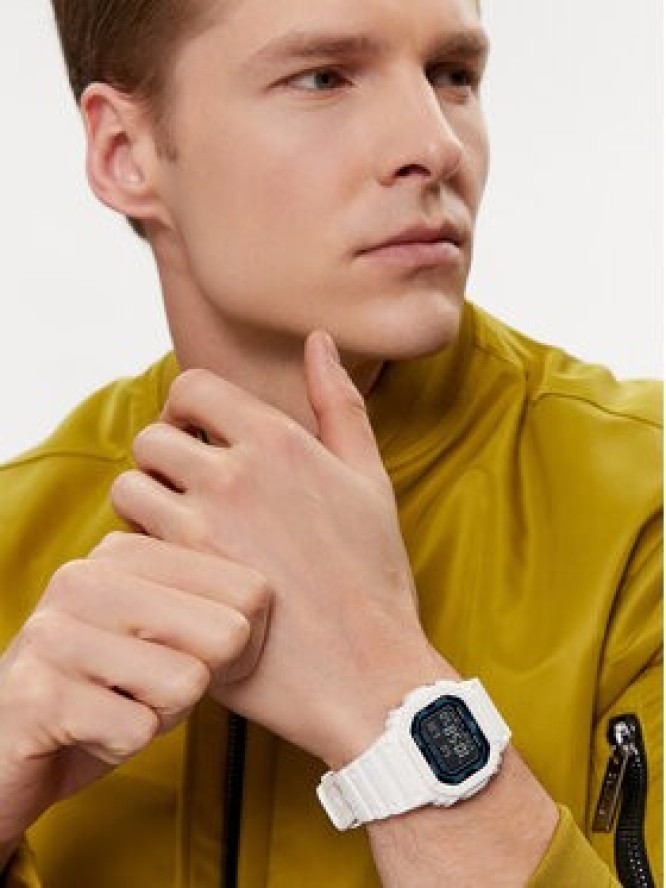 G-Shock Zegarek DW-B5600SF-7ER Biały