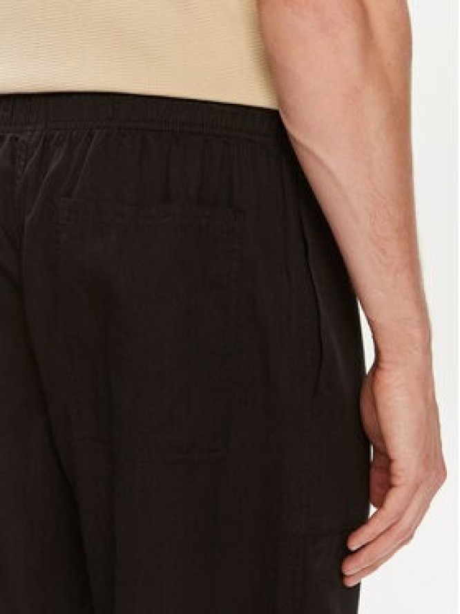 Calvin Klein Jeans Spodnie materiałowe J30J325126 Czarny Regular Fit