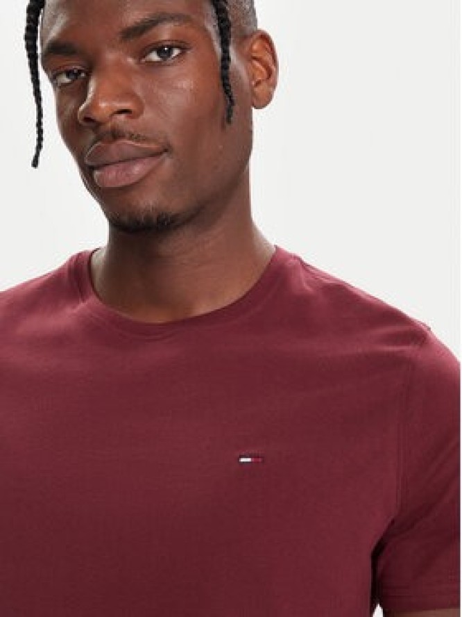 Tommy Jeans T-Shirt DM0DM04411 Bordowy Regular Fit