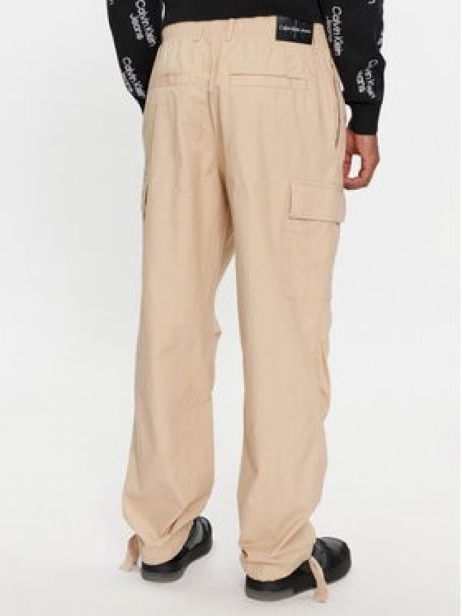 Calvin Klein Jeans Spodnie cargo Essential Regular Cargo Pant J30J324692 Beżowy Regular Fit