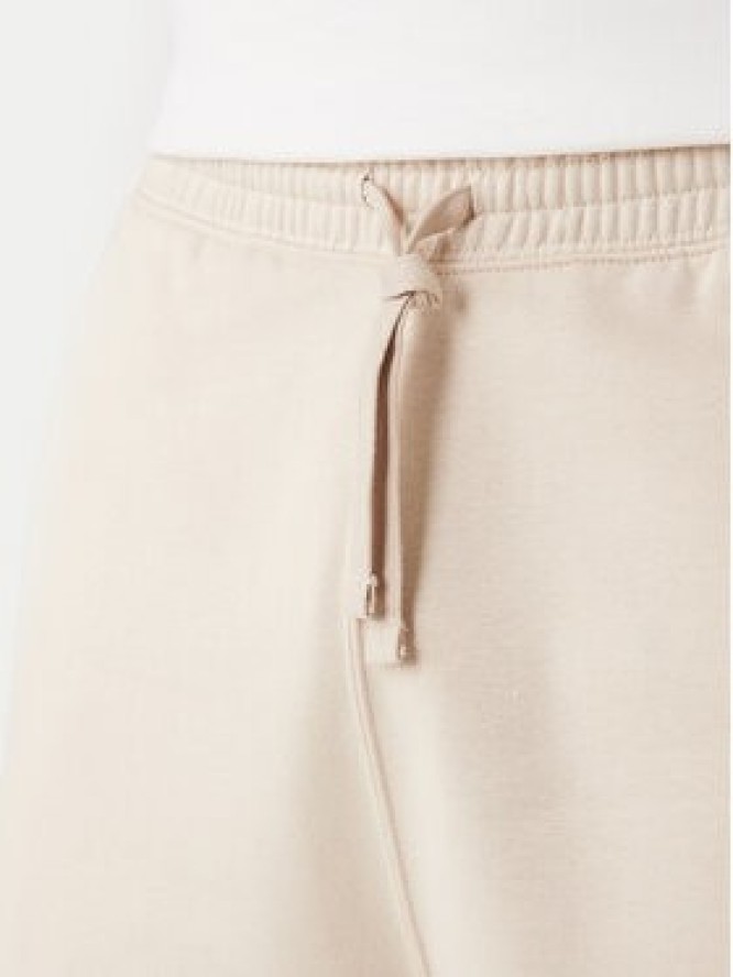 adidas Szorty sportowe ALL SZN KC3164 Beżowy Regular Fit