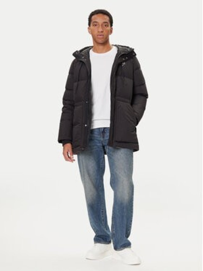 Guess Kurtka puchowa M5BL0O W3282 Czarny Regular Fit