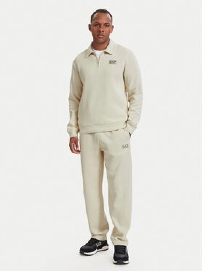 EA7 Emporio Armani Spodnie dresowe 7M002235 AF21822 U1079 Beżowy jasny Regular Fit