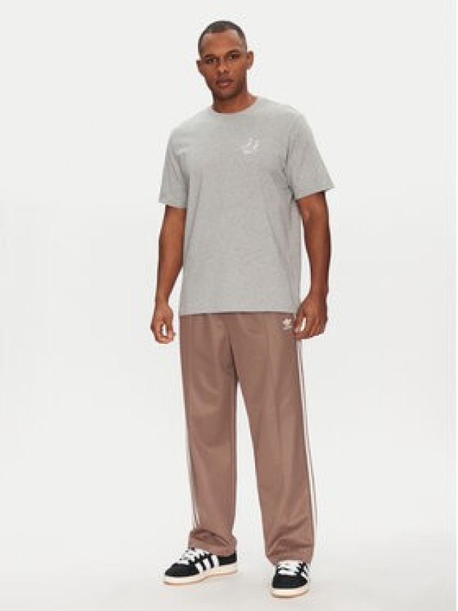 adidas T-Shirt JN7031 Szary Loose Fit