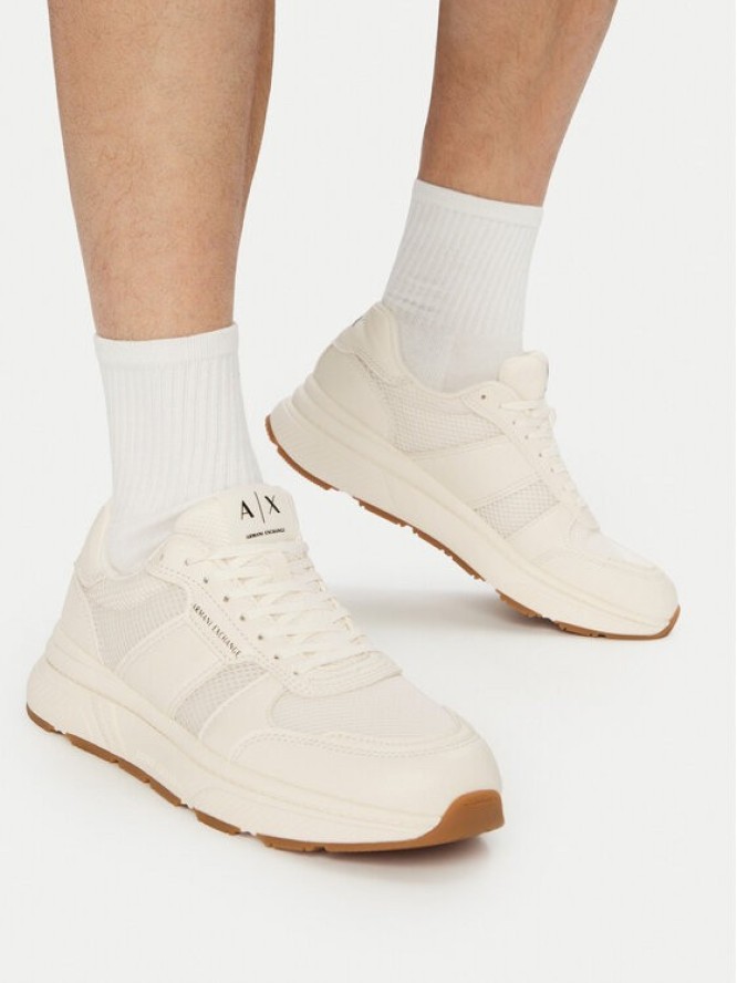 Armani Exchange Sneakersy XM002634 AF17352 M0107 Biały