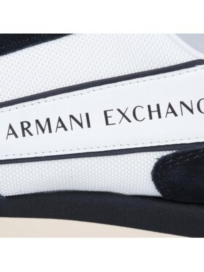 Armani Exchange Sneakersy XUX083 XV263 A001 Biały