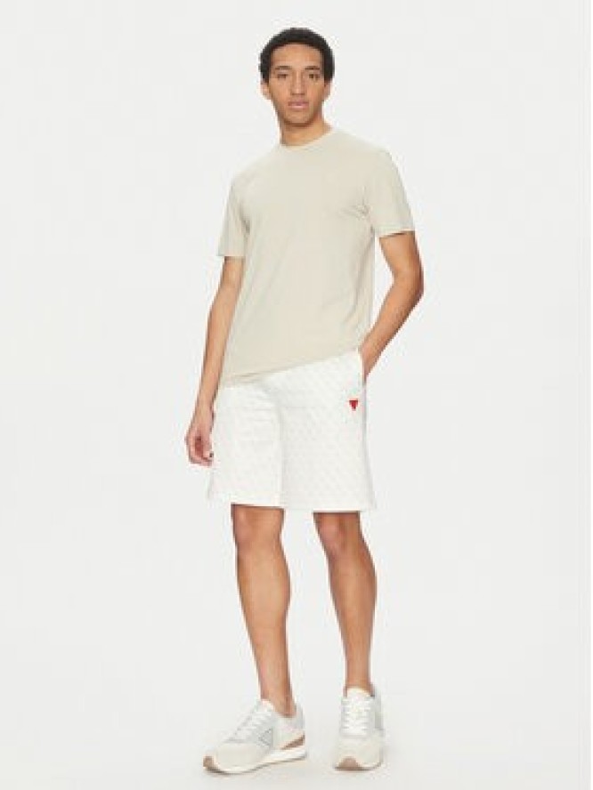 Guess Szorty sportowe Z4YD03 FL04Q Biały Regular Fit