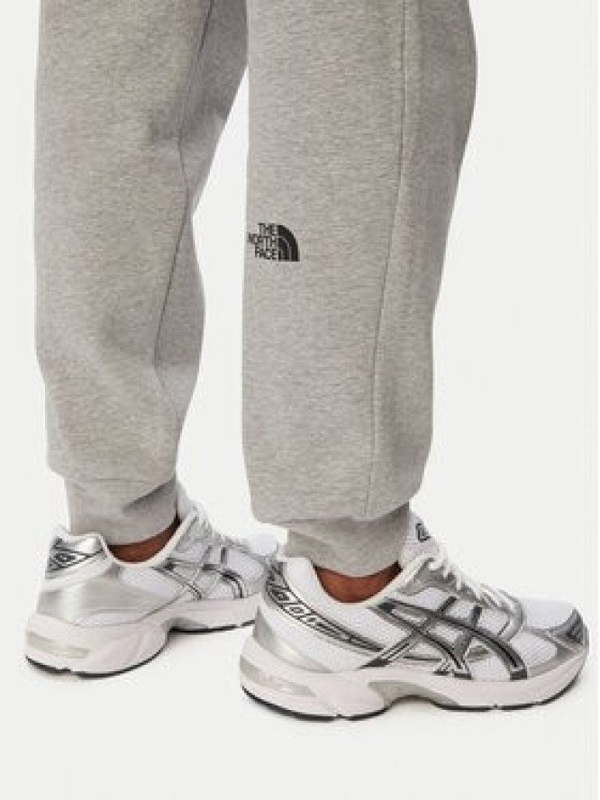 The North Face Spodnie dresowe Evo Box Hd NF0A8JB0 Szary Regular Fit