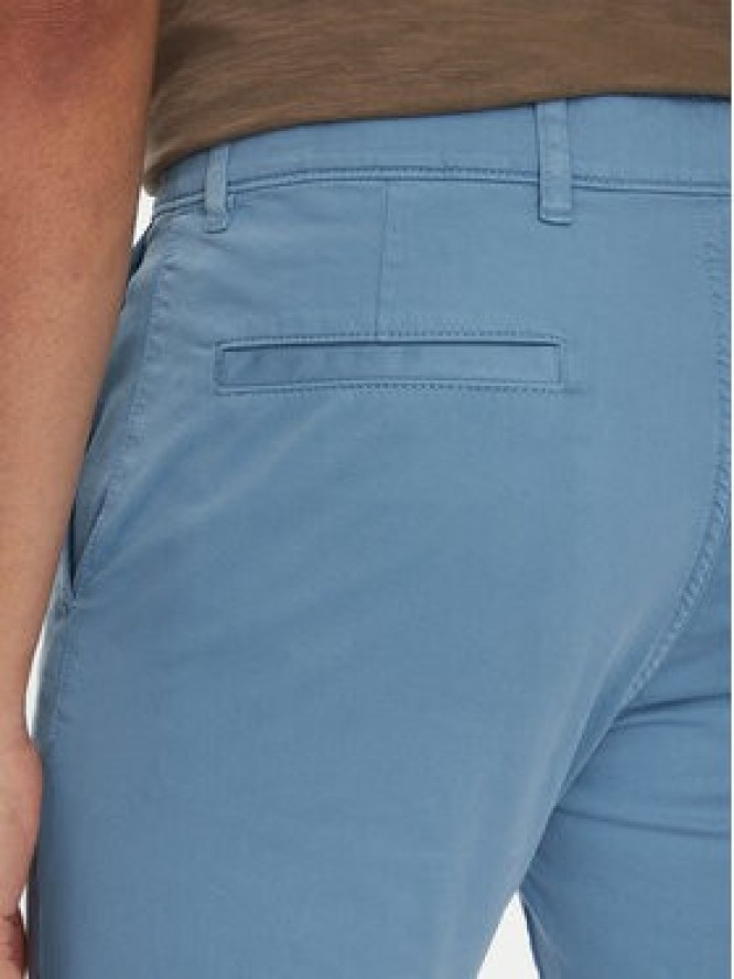 BOSS Chinosy 50534378 Błękitny Regular Fit