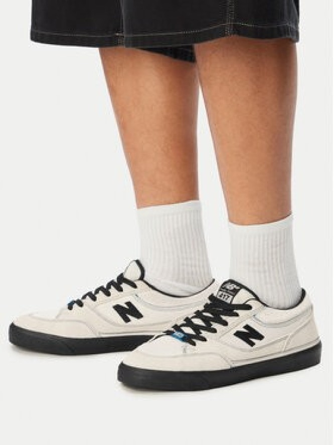New Balance Sneakersy UN417LCR Biały