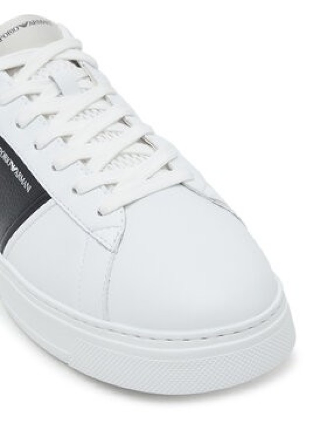 Emporio Armani Sneakersy EM003701 AF18017 MZ309 Biały