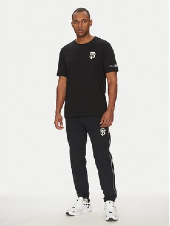 Champion T-Shirt 221037 Czarny Standard Fit