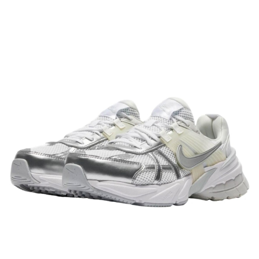 Buty do chodzenia dla dorosłych Nike V2K Run Metallic Silver White