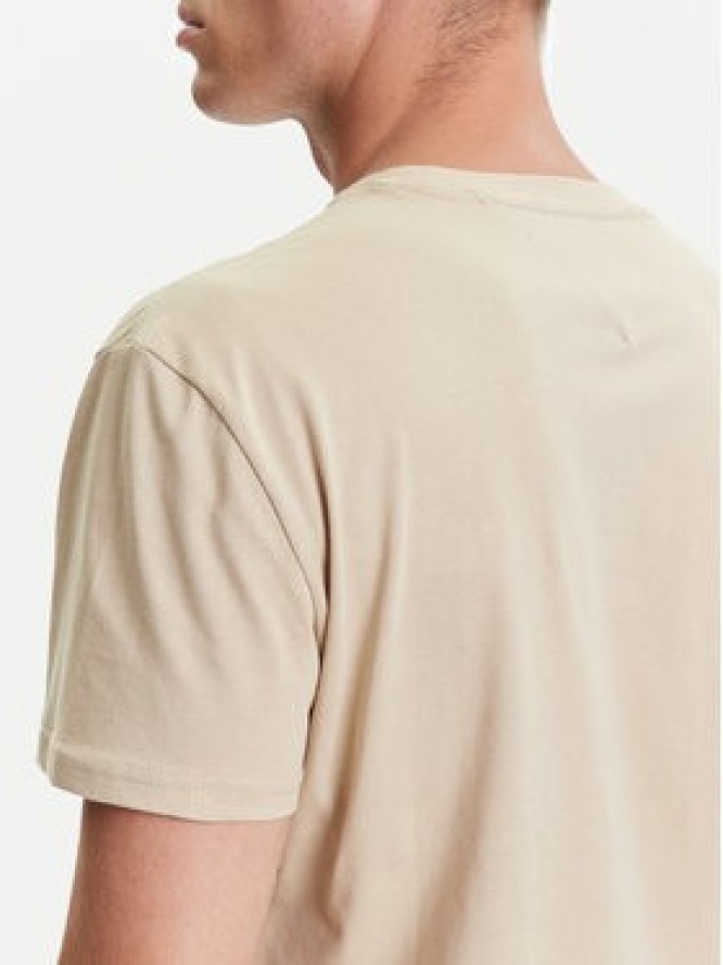 Tommy Jeans T-Shirt Dna Flag DM0DM21941 Beżowy Regular Fit