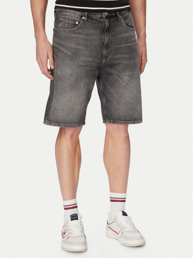 Tommy Jeans Szorty jeansowe Otis DM0DM23066 Czarny Regular Fit