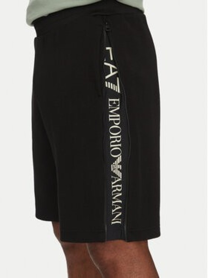 EA7 Emporio Armani Szorty materiałowe 7M000143 AF13538 UC001 Czarny Regular Fit