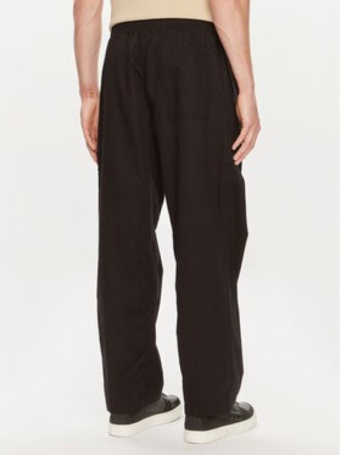 Calvin Klein Jeans Spodnie materiałowe J30J325126 Czarny Regular Fit
