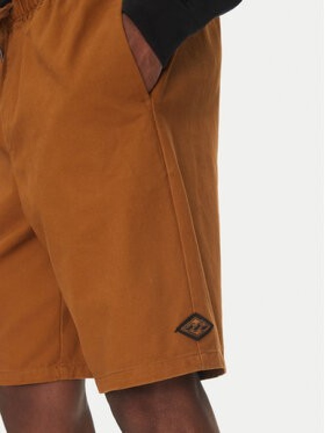 Billabong Szorty materiałowe Larry Twill EBYWS00114 Brązowy Regular Fit