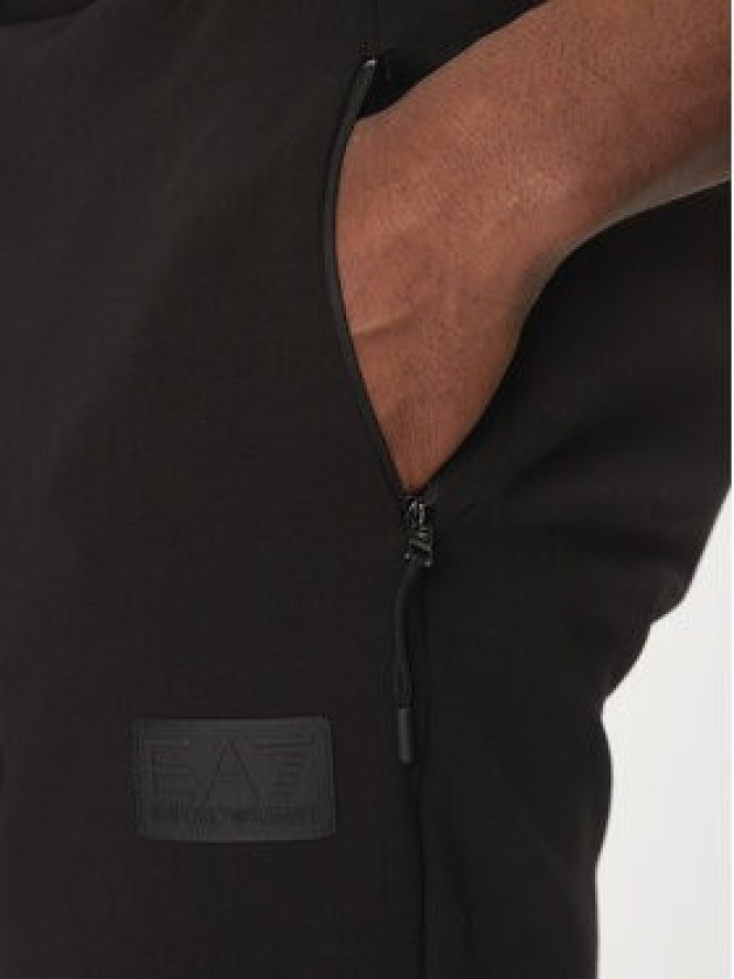 EA7 Emporio Armani Spodnie dresowe 7M000097 AF12116 UC001 Czarny Regular Fit