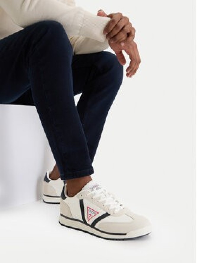 Guess Jeans Sneakersy CWBEO-DELAND-02 WE Écru