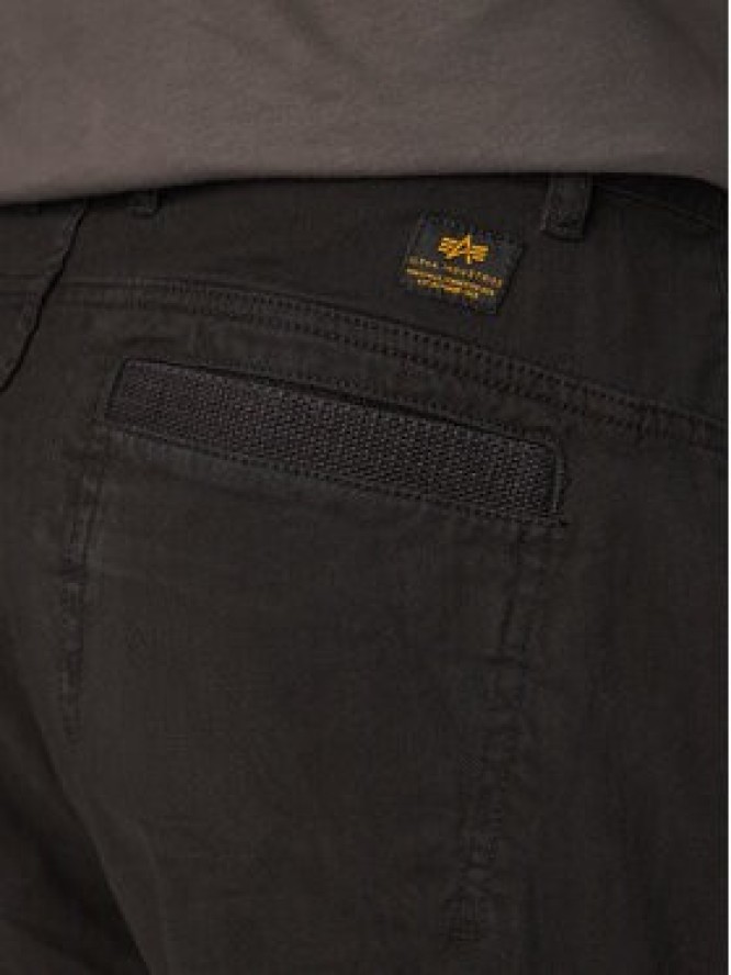 Alpha Industries Szorty materiałowe 266256 Czarny Regular Fit