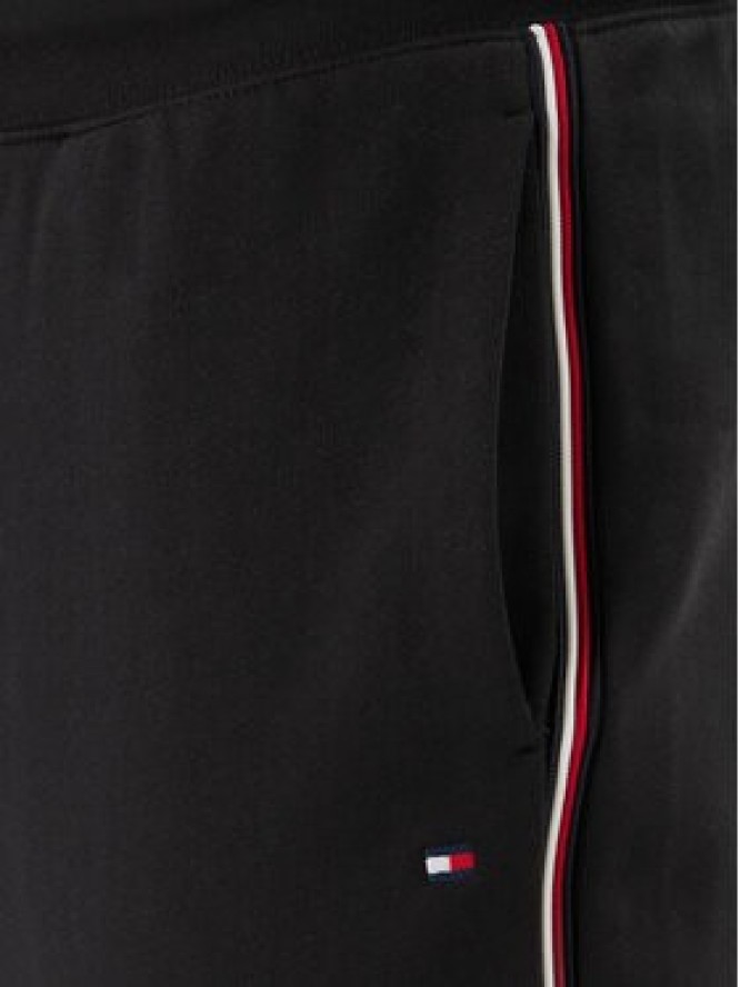 Tommy Hilfiger Spodnie dresowe Global Stripe MW0MW42882 Czarny Regular Fit
