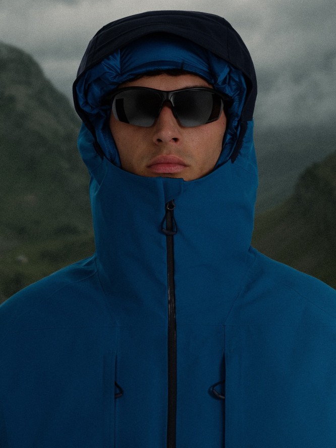 4F Kurtka trekkingowa przeciwdeszczowa membrana 20000+ męska - niebieska M