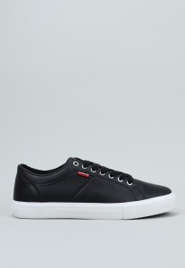 Trenerzy Levi's Woodward