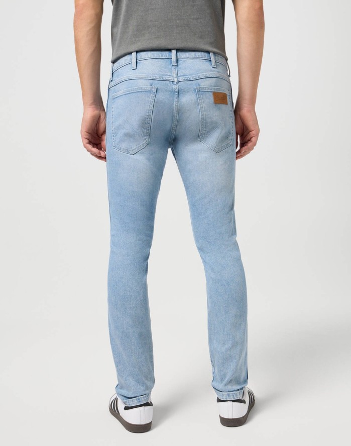 WRANGLER BRYSON MĘSKIE SPODNIE JEANSOWE JEANSY DŻINSY WHISPER BLUE 112350859 W14X017967