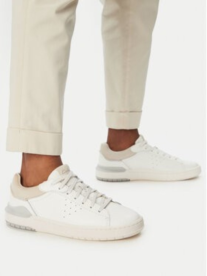 Clarks Sneakersy Courtlite2 Run 26181325 Biały