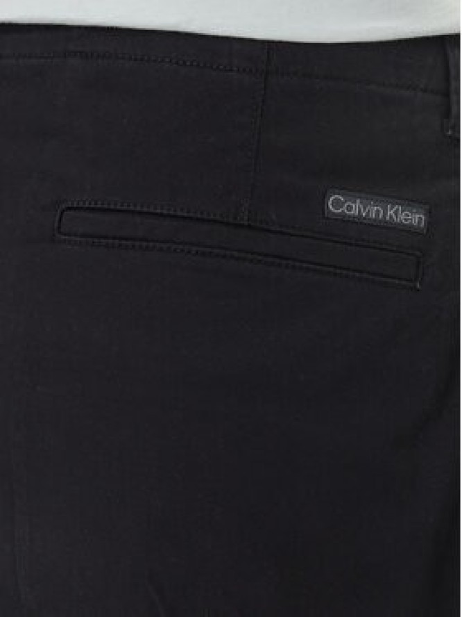 Calvin Klein Jeans Szorty materiałowe LV04RF617G Czarny Regular Fit
