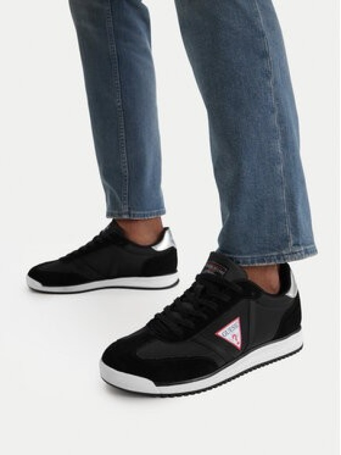 Guess Jeans Sneakersy CWBEO-DELAND-02 WE Czarny