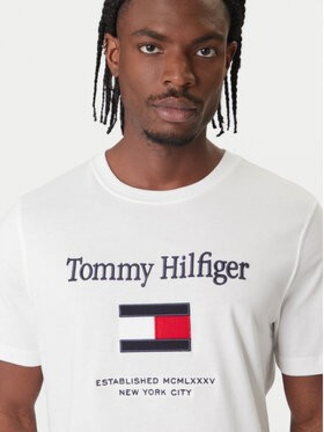 Tommy Hilfiger T-Shirt Embro Flag MW0MW42736 Biały Regular Fit