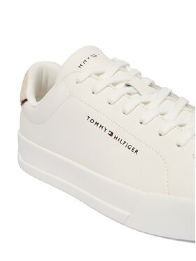 Tommy Hilfiger Sneakersy Th Court Lth Detail Ess FM0FM05367 Biały