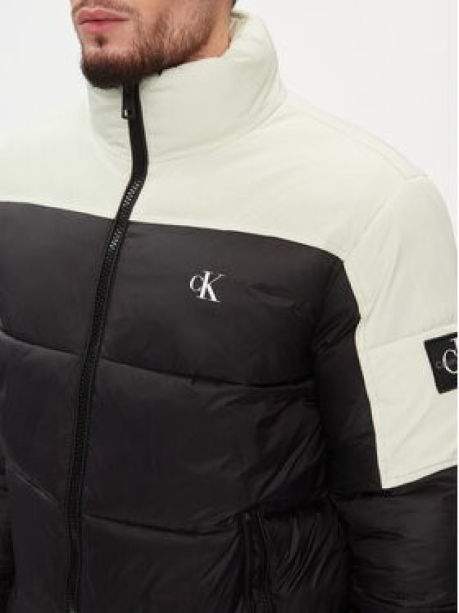 Calvin Klein Jeans Kurtka zimowa J30J323461 Czarny Regular Fit