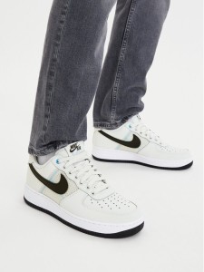 Nike Sneakersy Nike Air Force 1 '07 LVB IH4462 001 Szary