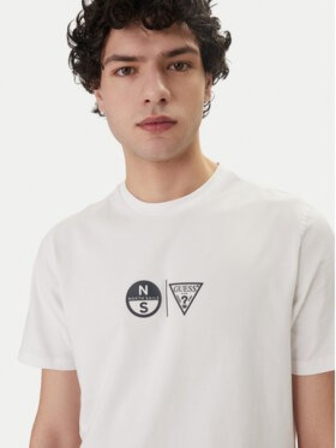 Guess T-Shirt GUESS x NORTH SAILS M6GI40 K3322 Biały Regular Fit