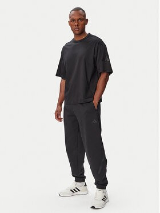 adidas T-Shirt Soft Lux KB8092 Czarny Regular Fit