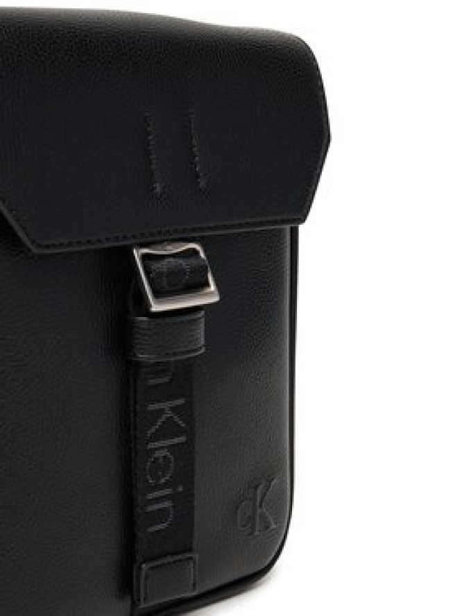 Calvin Klein Saszetka Cargo Flap Reporter LV04D3131G Czarny