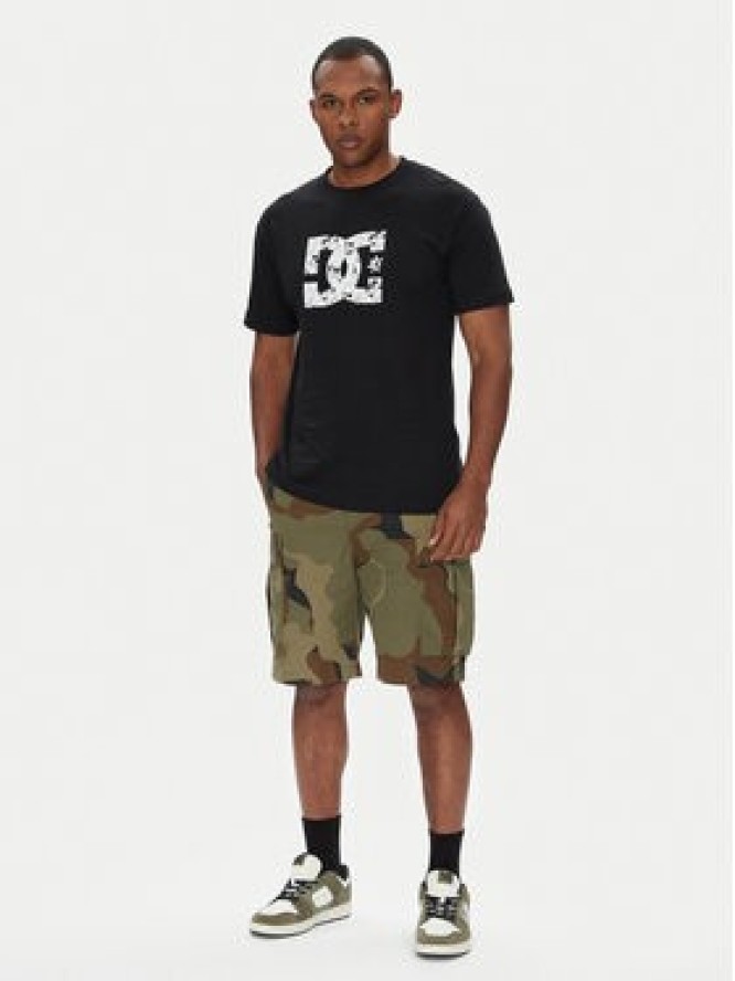 DC Shoes Szorty materiałowe Tundra ADYWS03086 Zielony Regular Fit