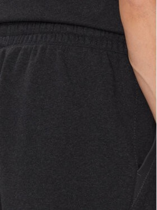 adidas Szorty sportowe Seasonal Essentials IW6360 Czarny Regular Fit